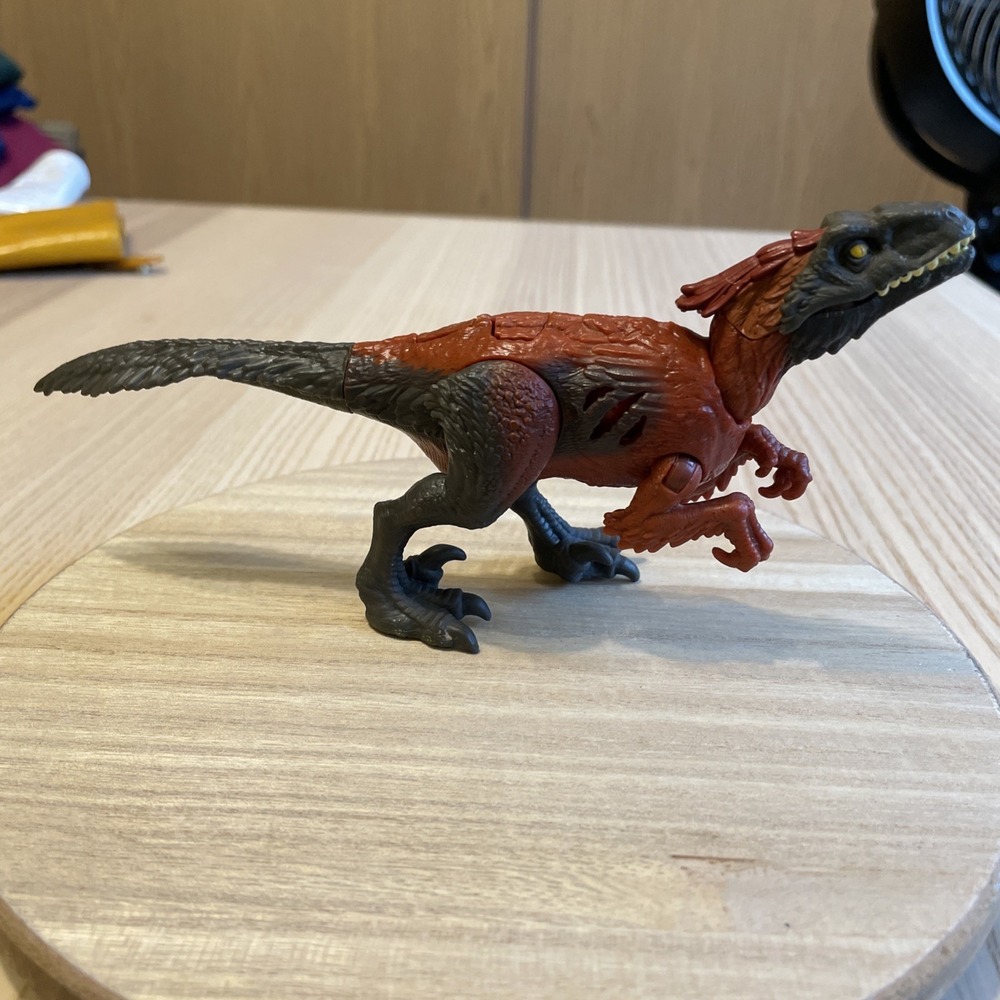 Jurassic World Dominion Extreme Damage Pyroraptor Dinosaur 8"